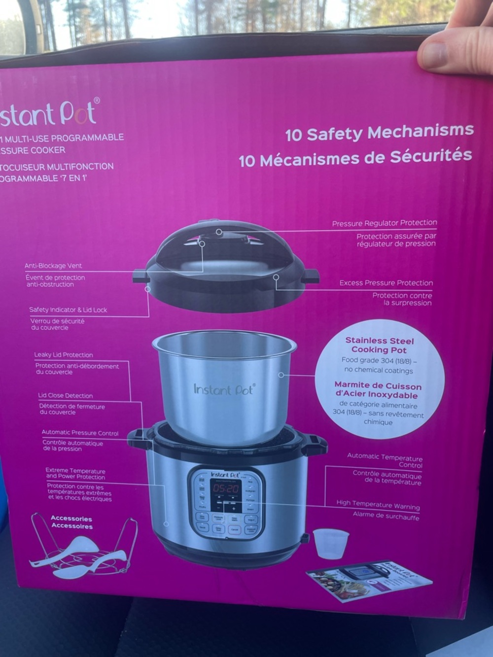 Instant Pot IP-DUO60 V3 7-in-1 Programmable Pressure Cooker - Silver - Picture 3 of 3